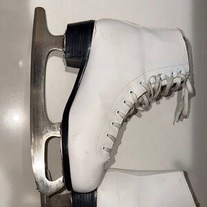 Women's White Ice Skating Boots